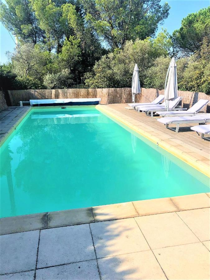 Les Calades - Piscine, Parc, Parking Villa Arles Dış mekan fotoğraf